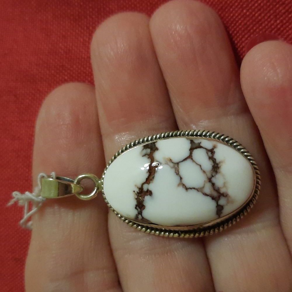 WILD HORSE New. Sterling silver wild horse pendant - Picture 4 of 6